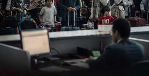 اداروں کا باہمی تضاد اور عوامی مسائل